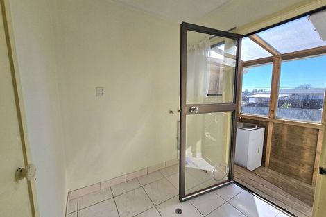 Photo of property in 1/13 Paton Avenue, Te Atatu South, Auckland, 0610