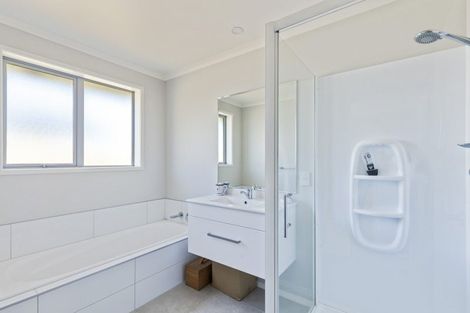 Photo of property in 24c Richmond Street, Waitara, 4320