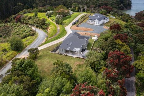 Photo of property in 204 Cape Rodney Road, Leigh, 0985