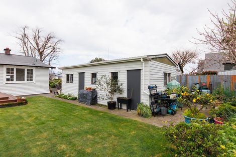 Photo of property in 31 Hereford Street, West End, Palmerston North, 4410