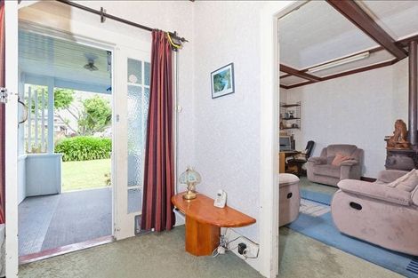 Photo of property in 4 Ryburn Road, Mount Wellington, Auckland, 1062