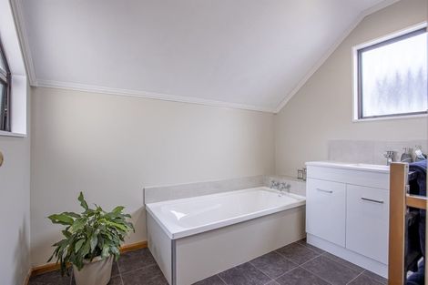 Photo of property in 632 Ferguson Street, Terrace End, Palmerston North, 4410
