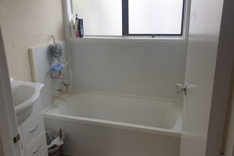 Photo of property in 19 Luanda Drive, Ranui, Auckland, 0612