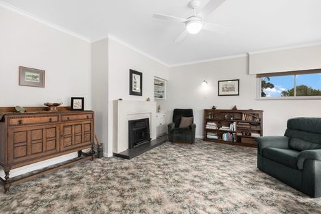 Photo of property in 4 Mana View Road, Paremata, Porirua, 5026