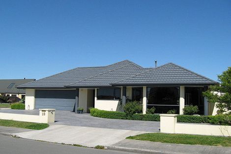 Photo of property in 28 Dawson Douglas Place, Kaiapoi, 7630