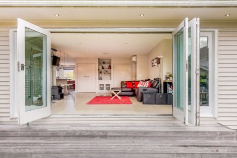 Photo of property in 87a Pretoria Street, Hutt Central, Lower Hutt, 5010