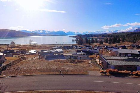 Photo of property in 2 Rankin Rise, Lake Tekapo, 7999