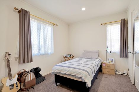 Photo of property in 29 Neta Grove, Henderson, Auckland, 0612