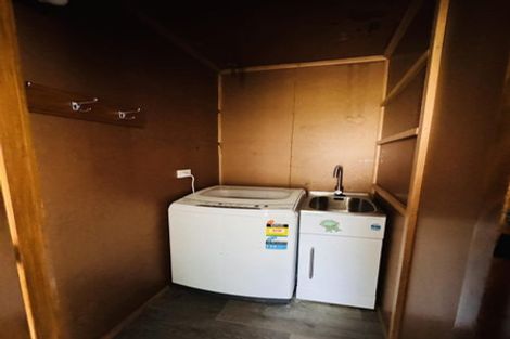 Photo of property in 43 Grey Street, Woodville, 4920