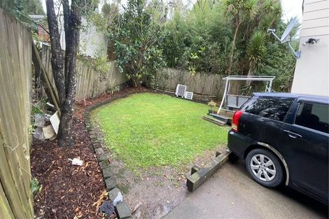 Photo of property in 9j View Road, Glenfield, Auckland, 0627