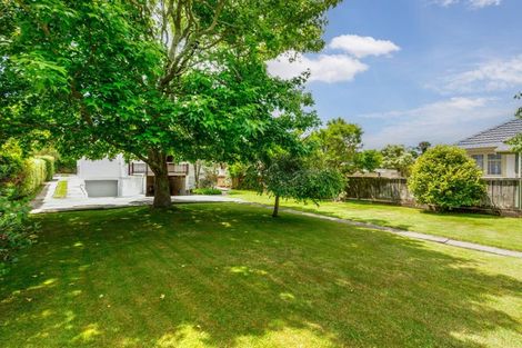 Photo of property in 3 Romney Square, Tawa, Wellington, 5028