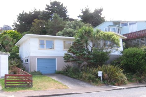 Photo of property in 7 Liddel Grove, Island Bay, Wellington, 6023