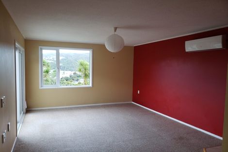 Photo of property in 54 Percy Dyett Drive, Karori, Wellington, 6012
