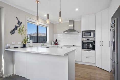 Photo of property in 78 Stratford Drive, Mount Pisa, Cromwell, 9383