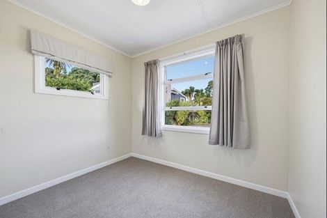 Photo of property in 71 Ngamotu Road, Spotswood, New Plymouth, 4310