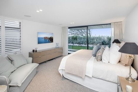 Photo of property in 8a Beachville Road, Redcliffs, Christchurch, 8081