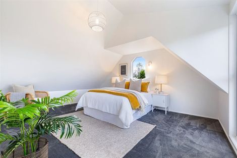 Photo of property in 1/51 Aeroview Drive, Beach Haven, Auckland, 0626