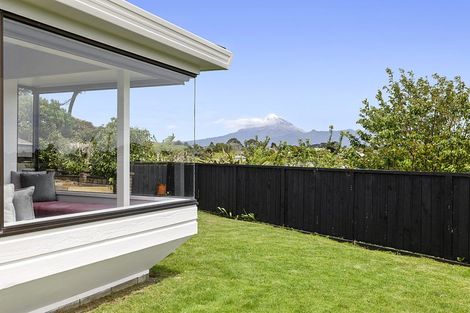 Photo of property in 13 Tamati Place, Merrilands, New Plymouth, 4312