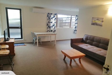 Photo of property in 43b Wade River Road, Stanmore Bay, Whangaparaoa, 0932