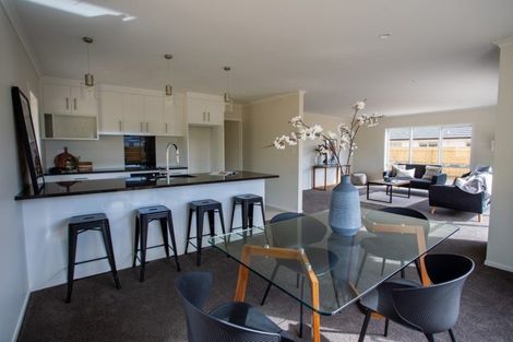 Photo of property in 62 Feist Street, Carterton, 5713