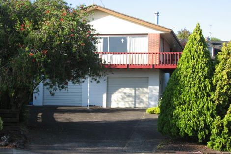 Photo of property in 72 Glencoe Road, Browns Bay, Auckland, 0630