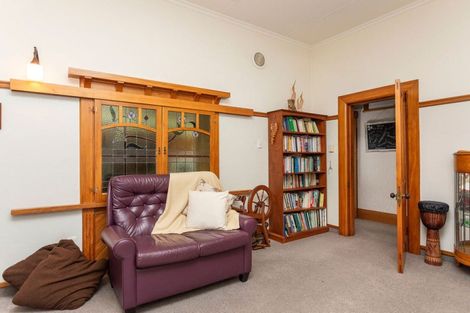 Photo of property in 3 Gordon Street, Dannevirke, 4930