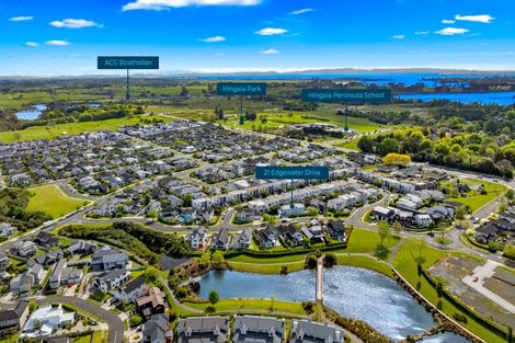 Photo of property in 21 Edgewater Drive, Karaka, Papakura, 2113