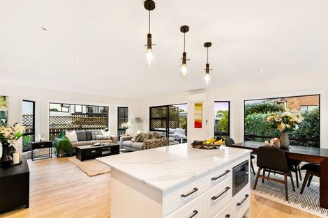 Photo of property in 3/163 Hobsonville Road, West Harbour, Auckland, 0618