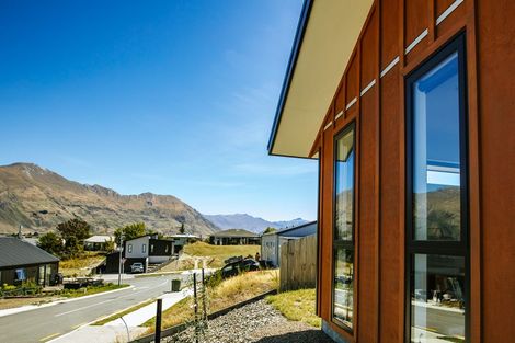 Photo of property in 14 Tuohy Lane, Wanaka, 9305