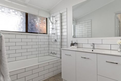 Photo of property in 2/456 Ngatai Road, Bellevue, Tauranga, 3110