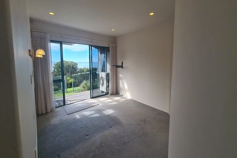 Photo of property in 4 Savoy Road, Orewa, 0931