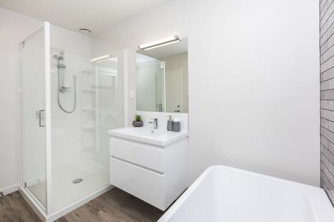 Photo of property in 2 Lussa Close, Broomfield, Christchurch, 8042