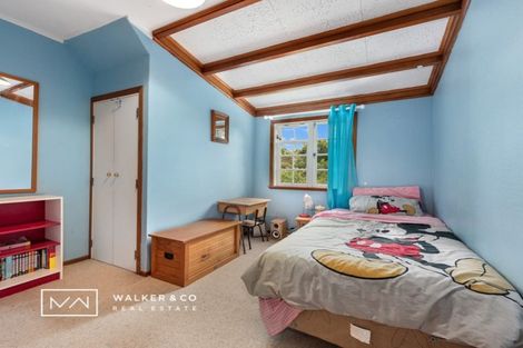 Photo of property in 4 Elmslie Road, Pinehaven, Upper Hutt, 5019