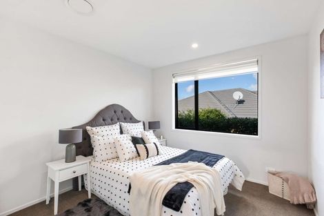 Photo of property in 7 Brian Cowley Place, Tuakau, 2121