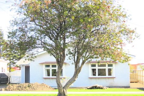 Photo of property in 105 Gonville Avenue, Gonville, Whanganui, 4501