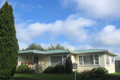 Photo of property in 11 Brett Place, Takaro, Palmerston North, 4412