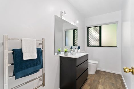 Photo of property in 23 Awhiorangi Promenade, Swanson, Auckland, 0816