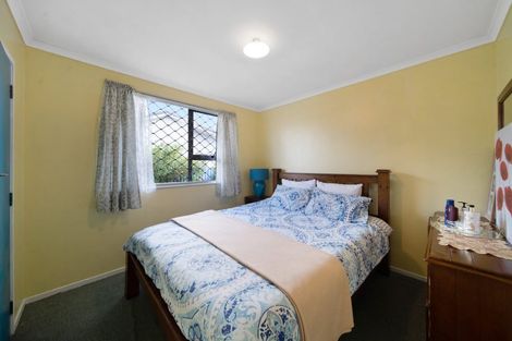 Photo of property in 28 Cottingham Crescent, Mangere East, Auckland, 2024