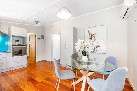 Photo of property in 57 Marine Parade, Eastbourne, Lower Hutt, 5013