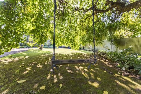 Photo of property in 29 Domain Road, Waipawa, 4210