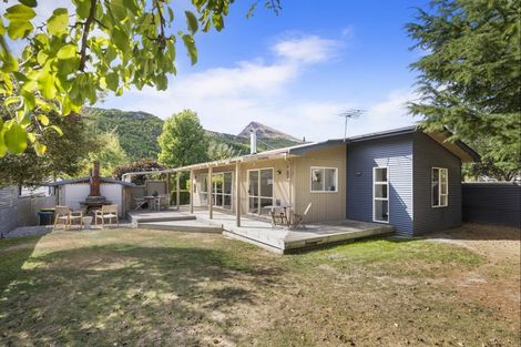 Photo of property in 20 Centennial Avenue, Arrowtown, 9302