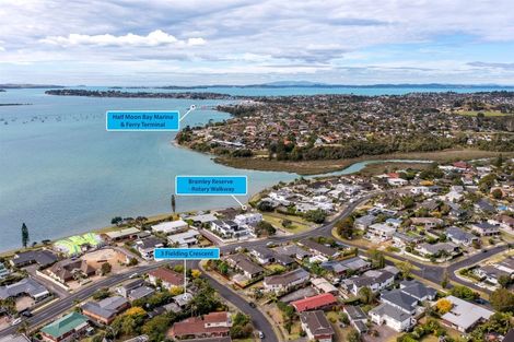 Photo of property in 3 Fielding Crescent, Farm Cove, Auckland, 2012