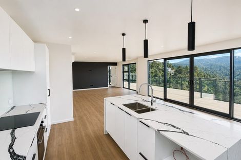Photo of property in 116 Centennial Drive, Whitianga, 3510
