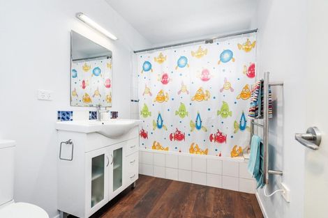 Photo of property in 25 Papaka Road, Ngunguru, Whangarei, 0173