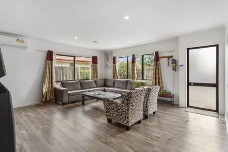 Photo of property in 3/10 Airfield Road, Takanini, 2112