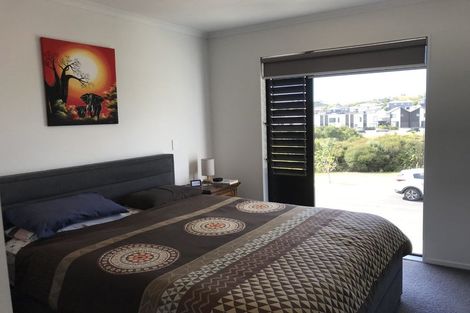 Photo of property in 26 Owen Chapman Drive, Red Beach, 0932