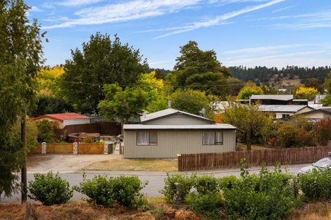 Photo of property in 10 Theyers Street, Alexandra, 9320