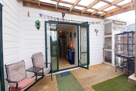 Photo of property in 2154 Ohai Clifden Highway, Eastern Bush, Otautau, 9682