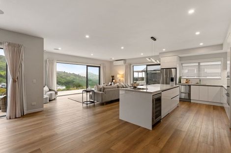 Photo of property in 21 Porokaiwhiri Street, Crofton Downs, Wellington, 6035