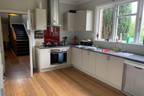 Photo of property in 2 Springhill Road, Mornington, Dunedin, 9011